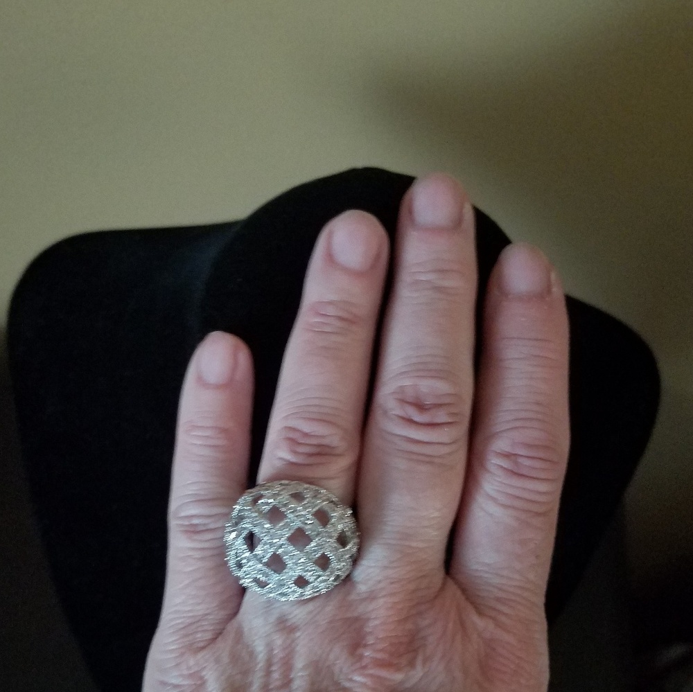Cocktail ring